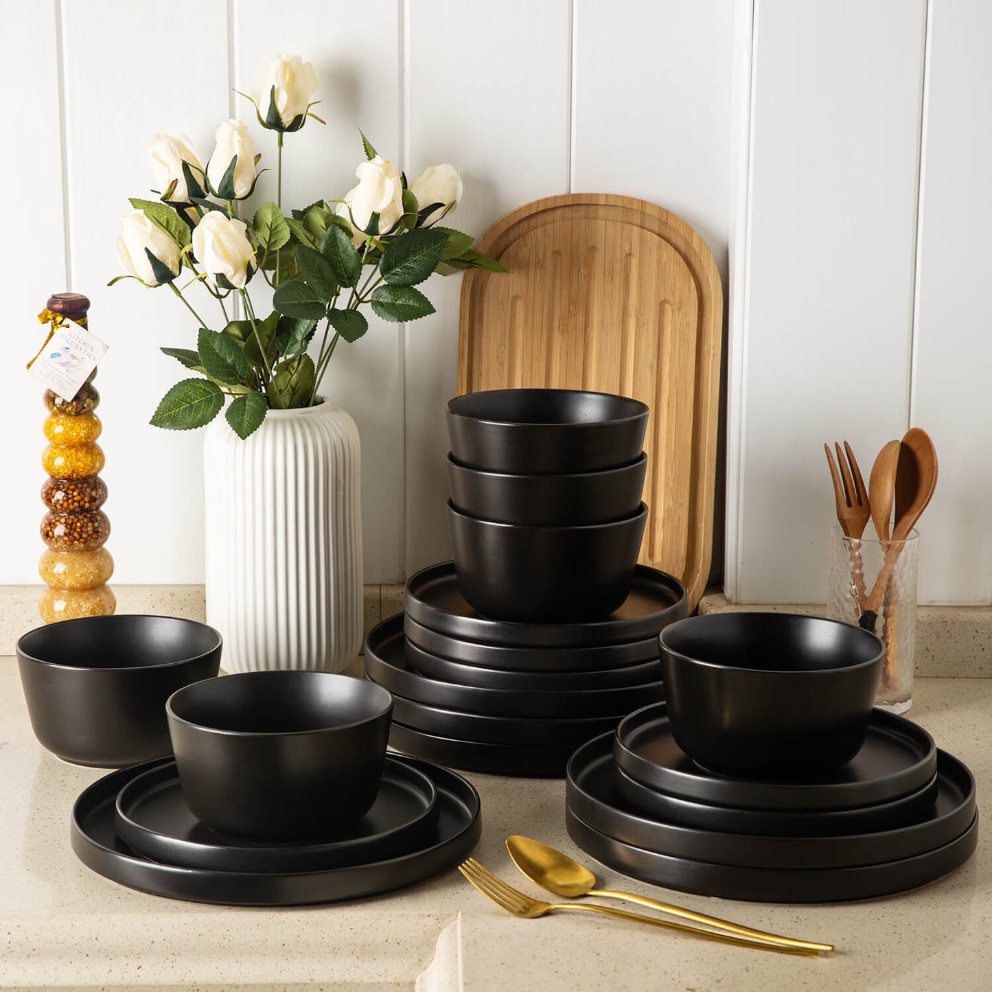 XQUDW001 Dinnerware Set