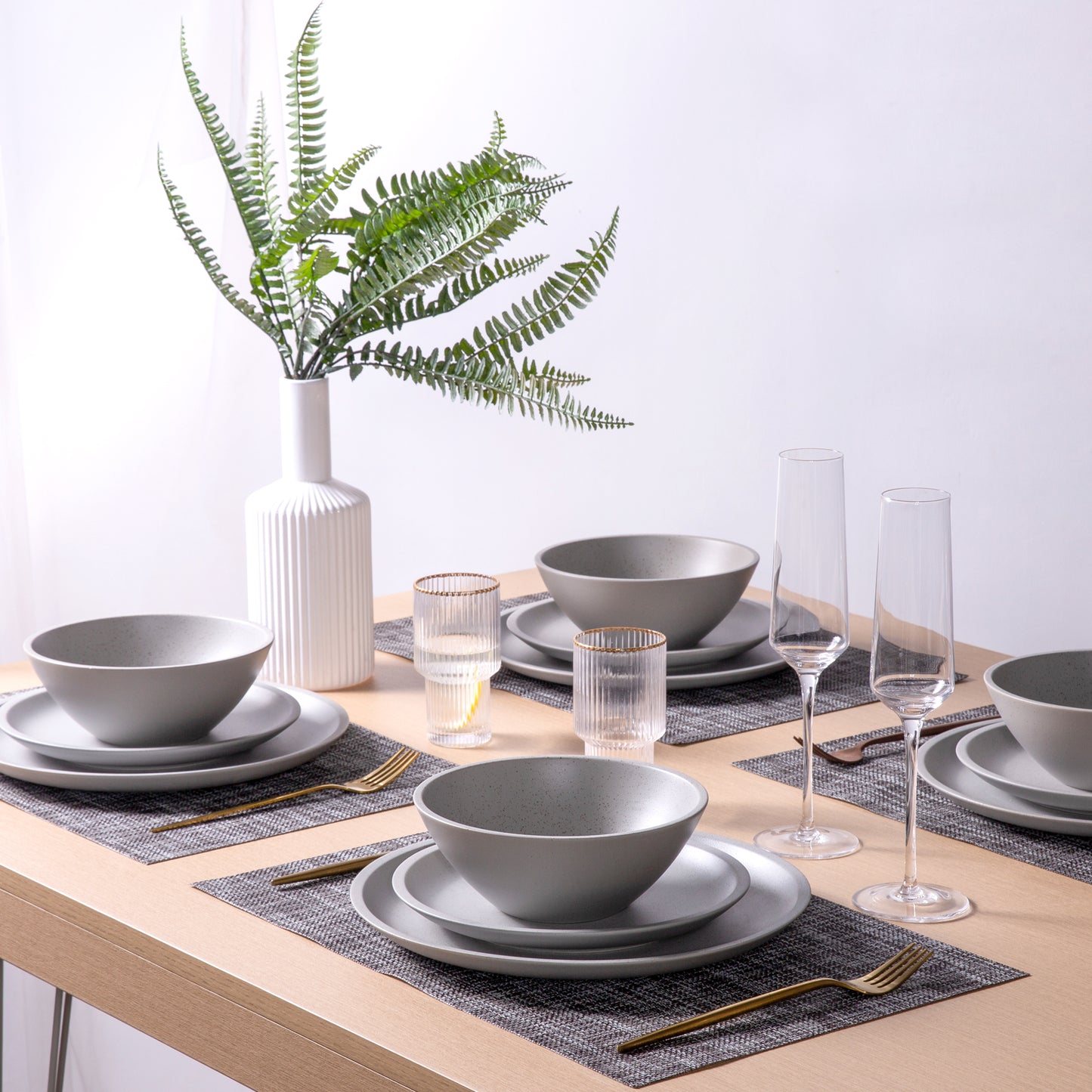 SLUDW023 Dinnerware Set