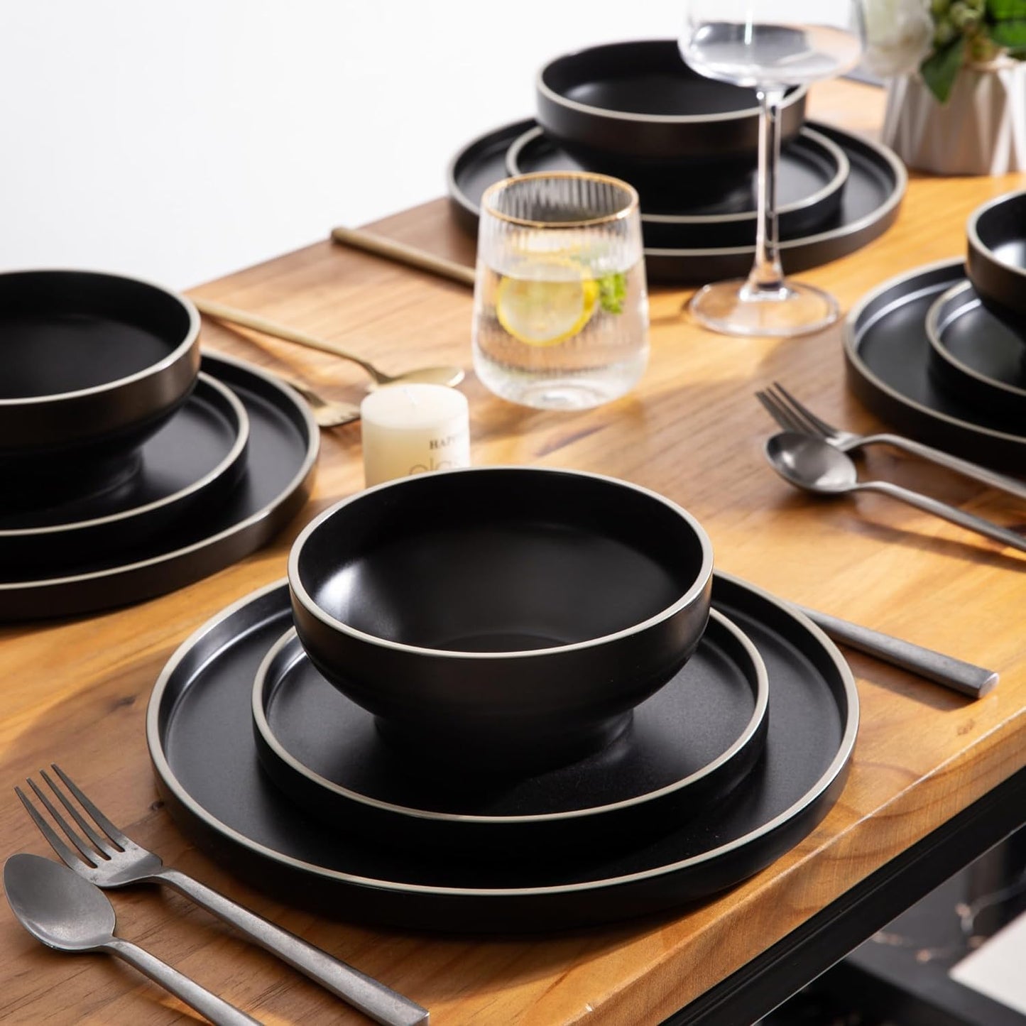 SLUDW013 Dinnerware Set - Black With White Rim