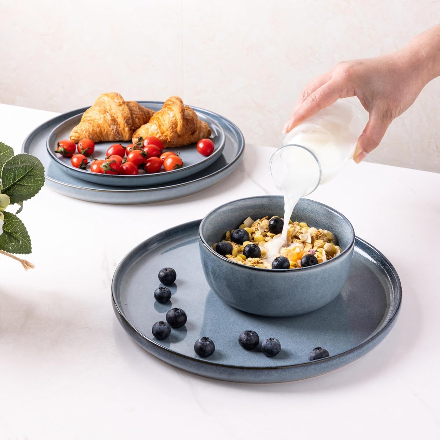 XTADW009 Dinnerware Set - Reactive Blue