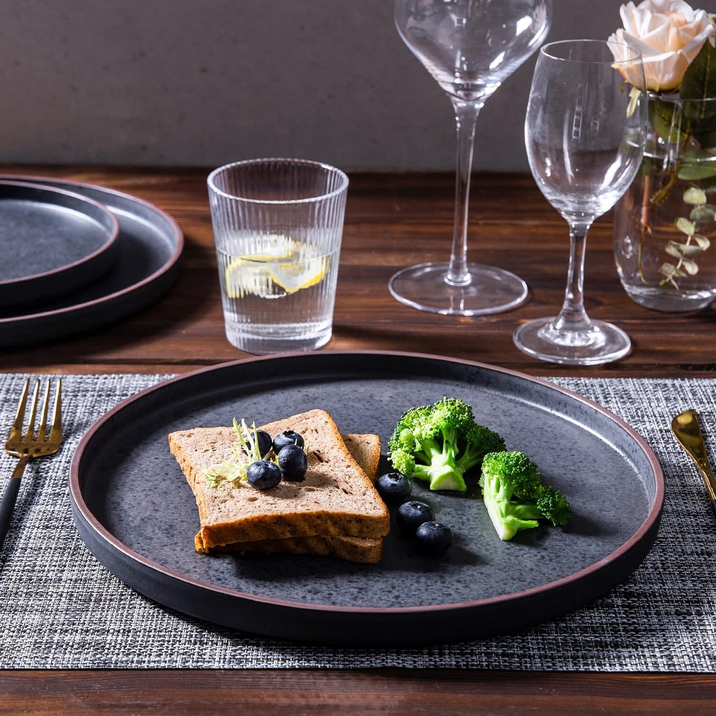 SLUDW013 Dinnerware Set - Black With Coffee Rim